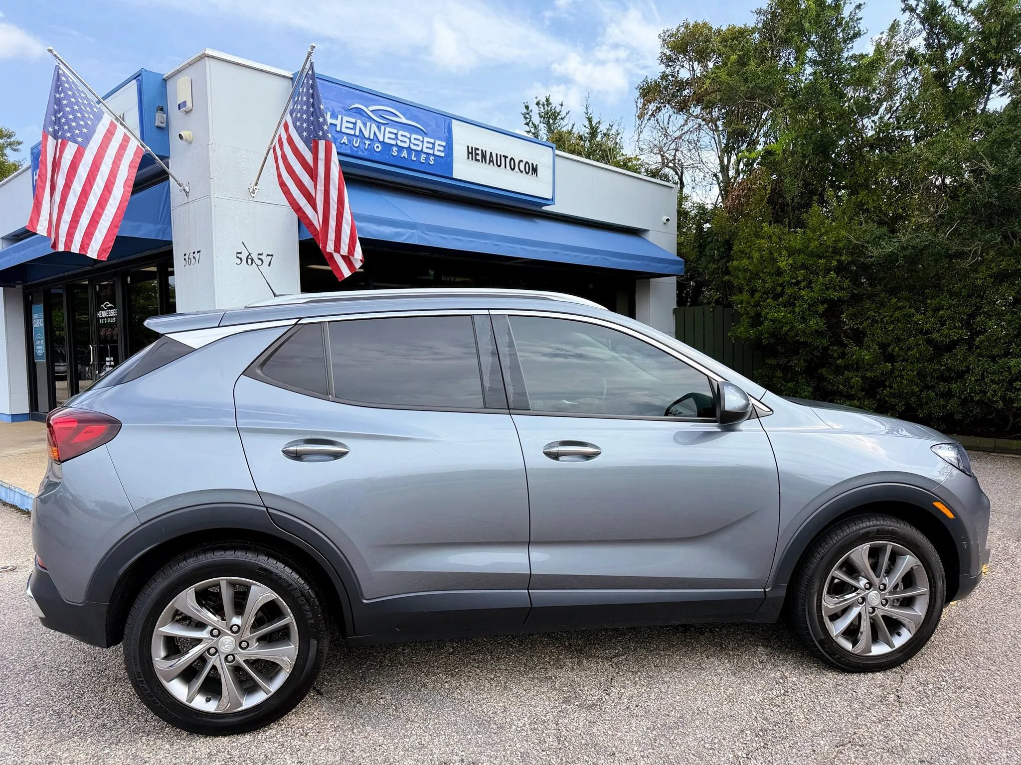 Used 2021 Buick Encore GX Essence w/ Experience Buick Package FWD image 36
