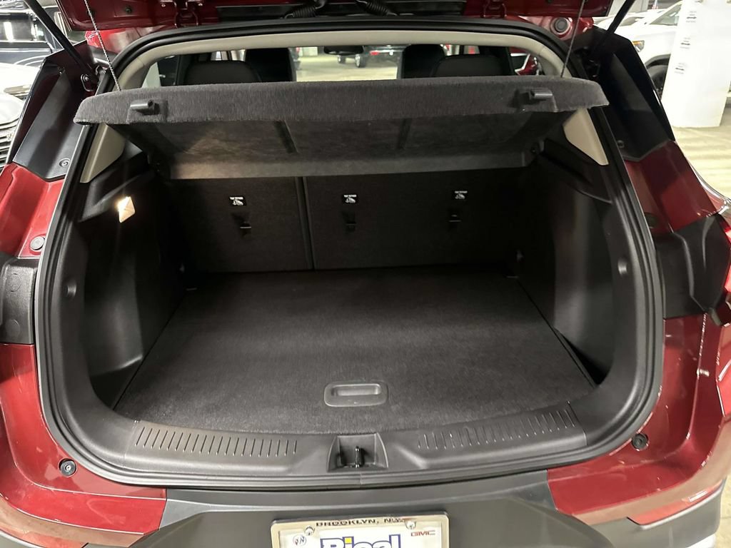 Used 2023 Buick Encore GX Preferred w/ Cold Weather Comfort Package FWD image 12
