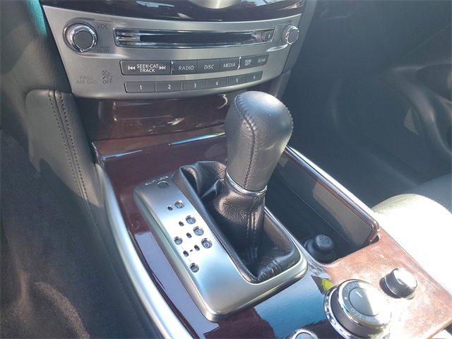 Used 2019 INFINITI Q70 Luxe image 29