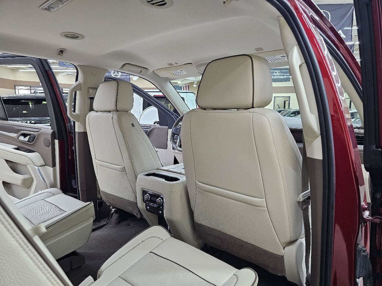 Used 2021 GMC Yukon Denali RWD image 25