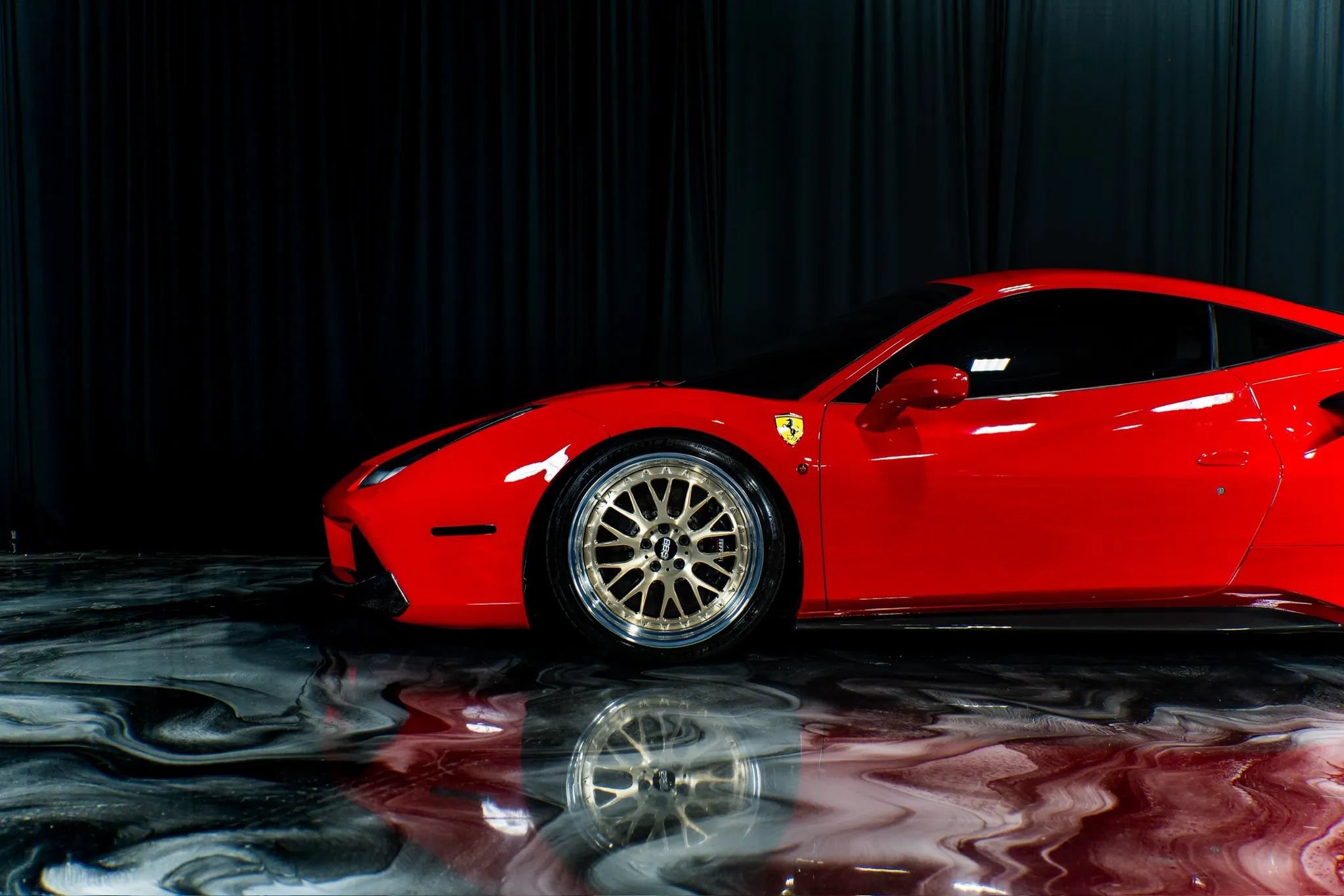 Used 2016 Ferrari 488 GTB RWD image 7