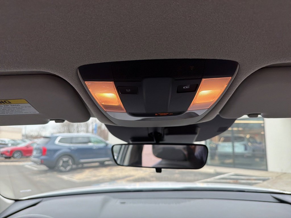 Certified 2025 Kia Niro LX image 27