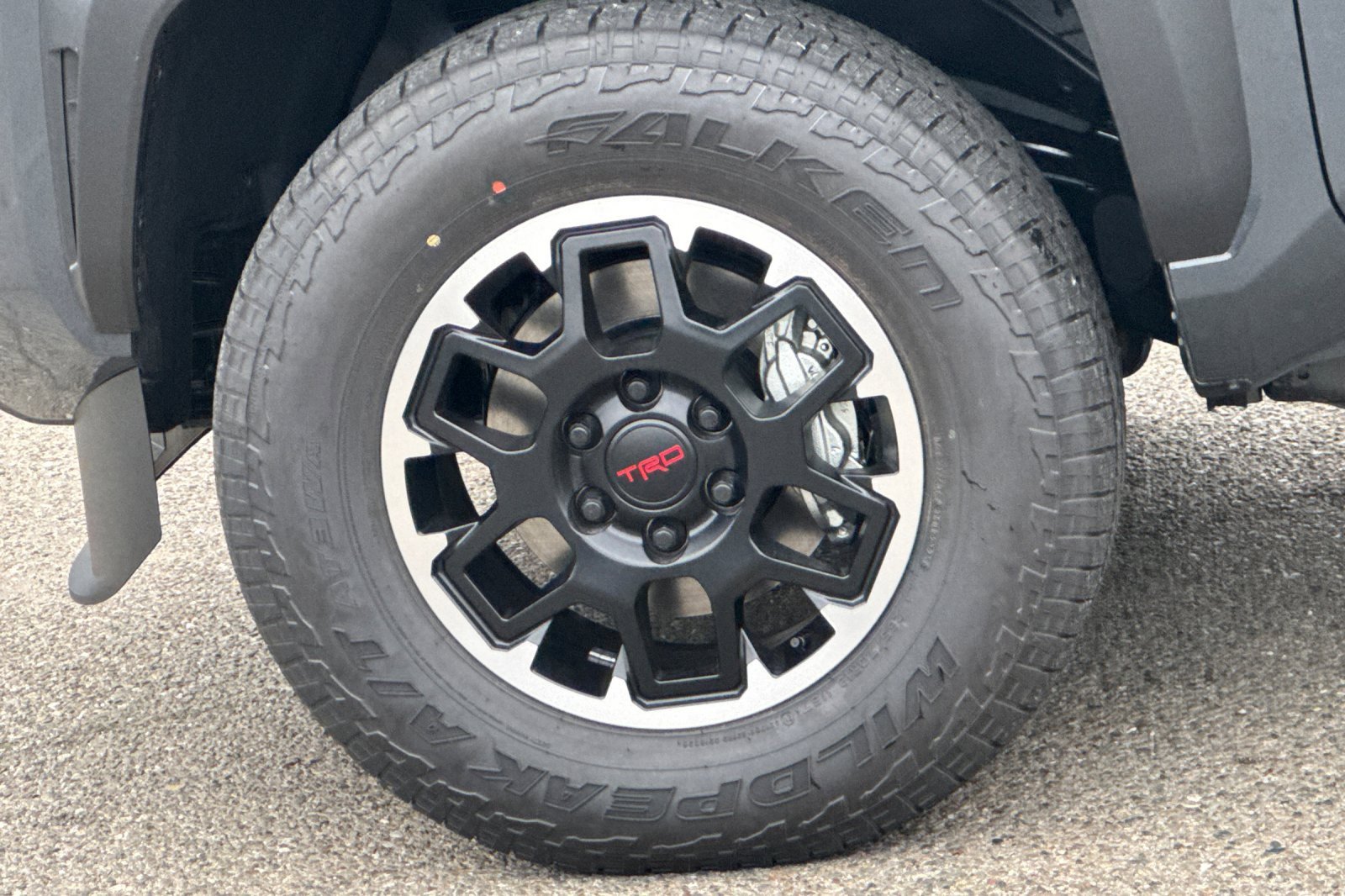 New 2025 Toyota Tacoma TRD Off-Road image 32