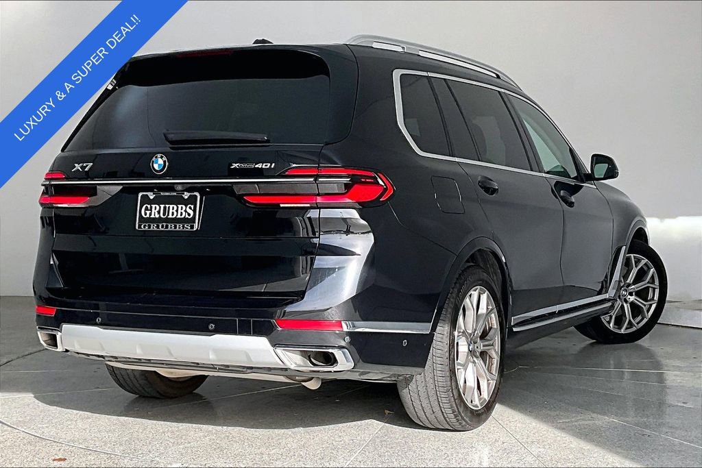 Used 2025 BMW X7 xDrive40i image 2
