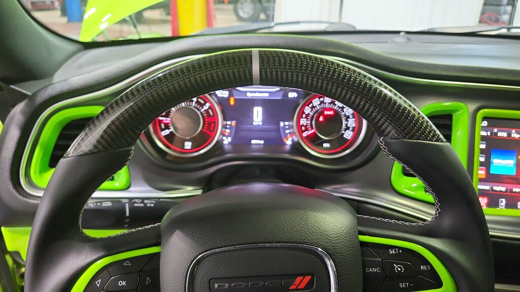 Used 2015 Dodge Challenger R/T w/ Quick Order Package 22B R/T RWD image 32