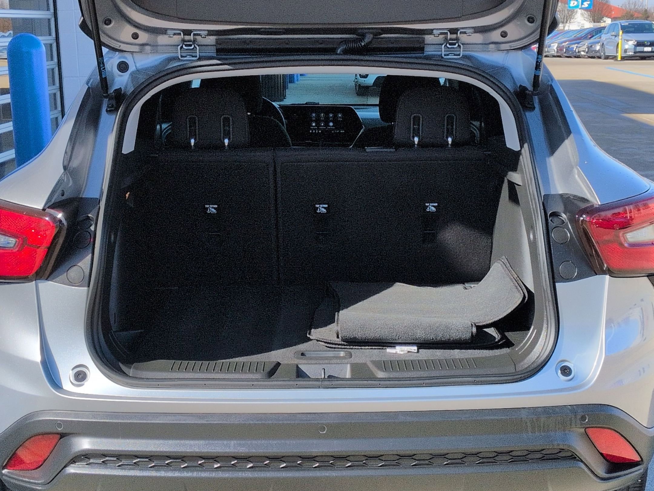 Used 2024 Chevrolet Trax LS w/ LS Convenience Package image 23