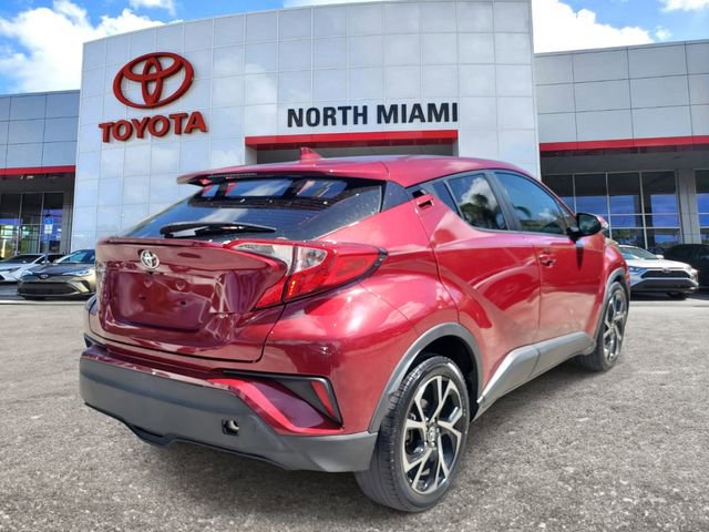 Used 2018 Toyota C-HR XLE image 4