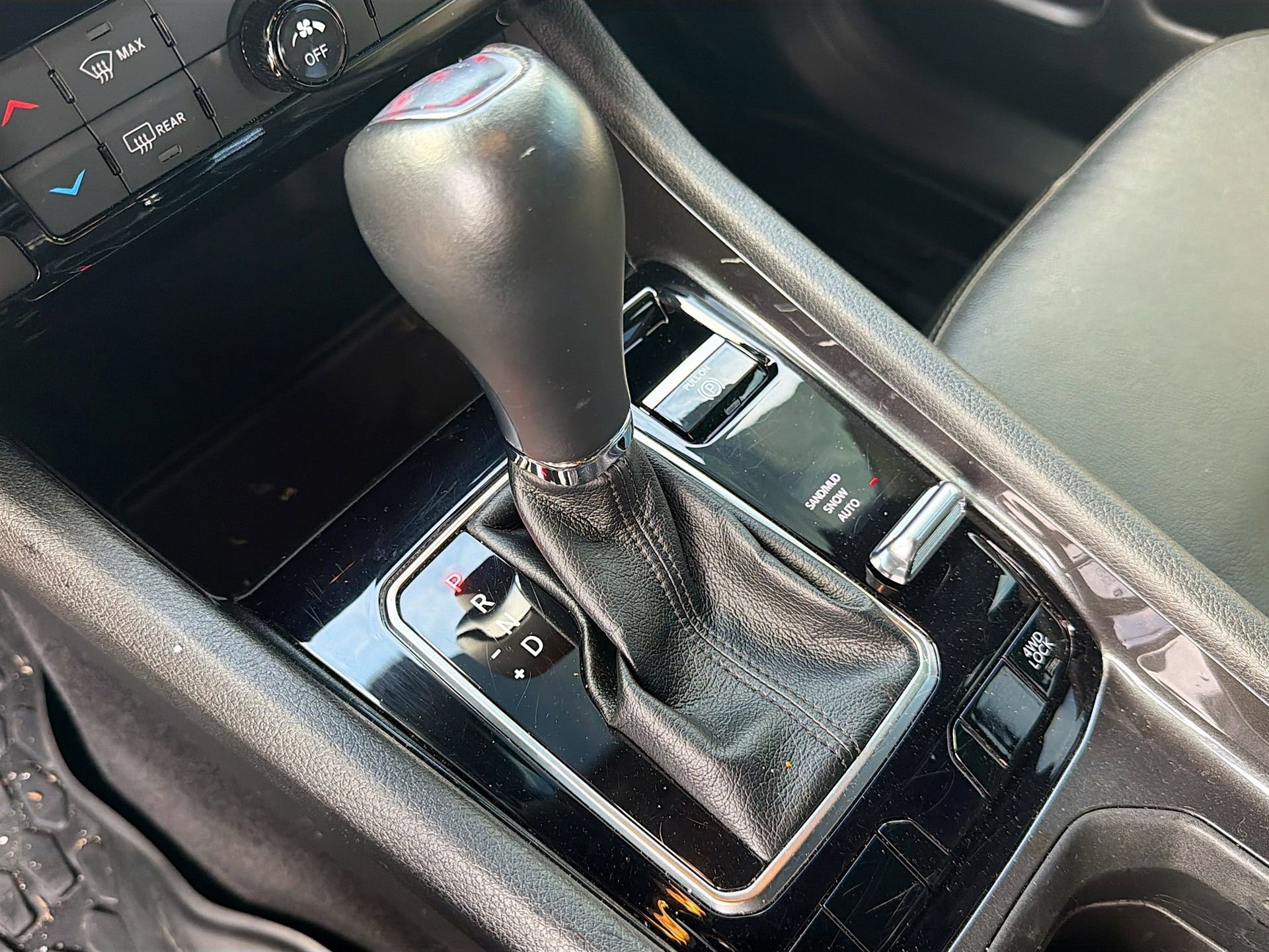 Used 2023 Jeep Compass Latitude image 27