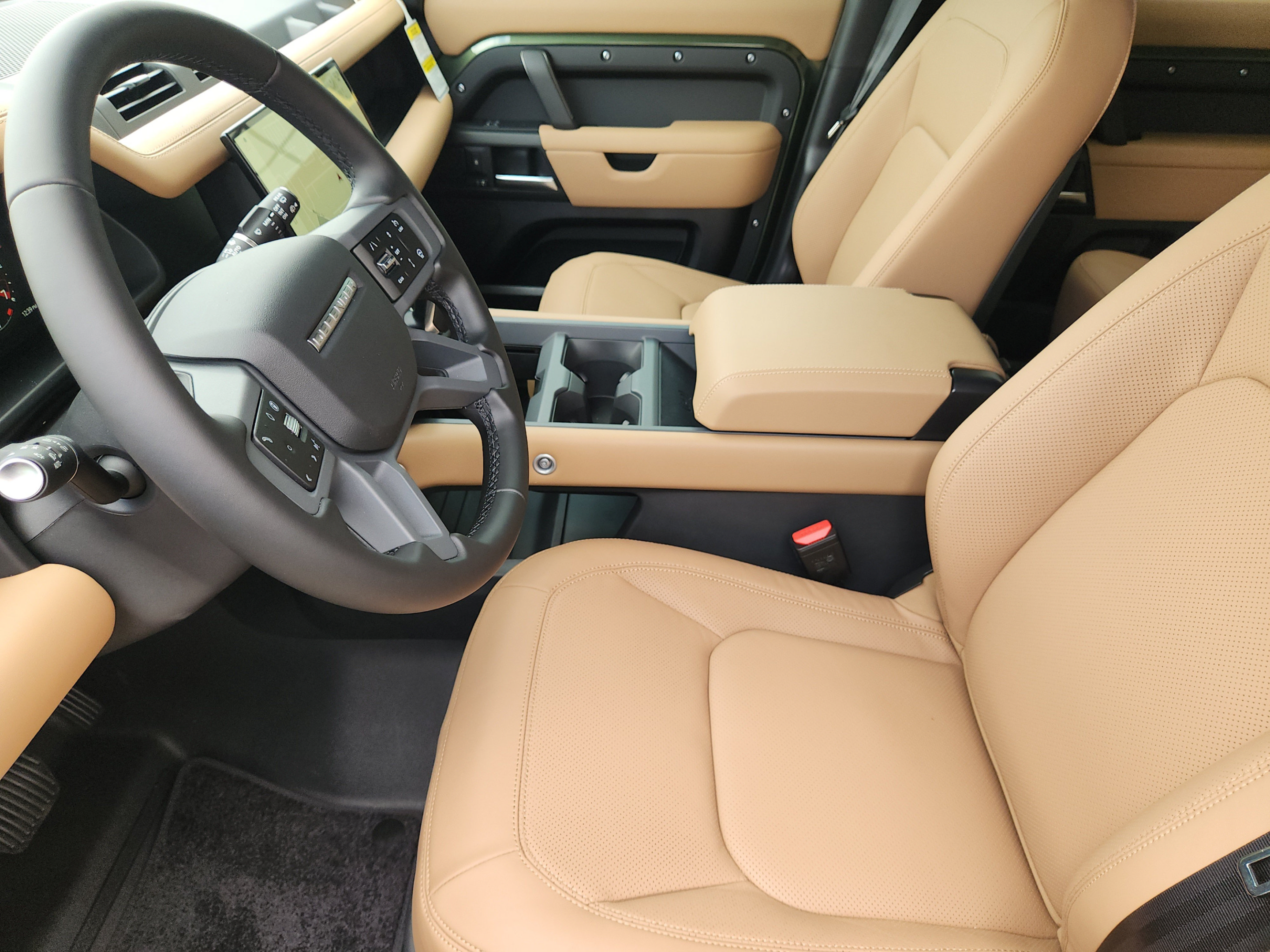 New 2026 Land Rover Defender 110 X-Dynamic SE AWD/4WD image 8