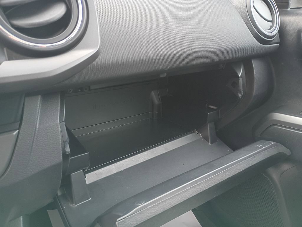 Used 2021 Toyota Tacoma TRD Off-Road image 17