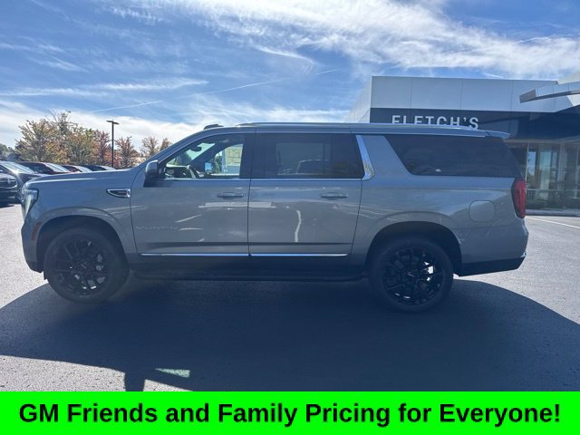 New 2026 GMC Yukon XL Elevation w/ Elevation Premium Package AWD/4WD image 10