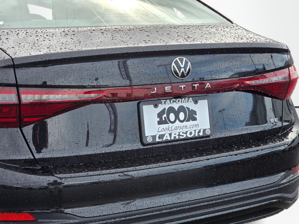 New 2026 Volkswagen Jetta SE FWD image 13