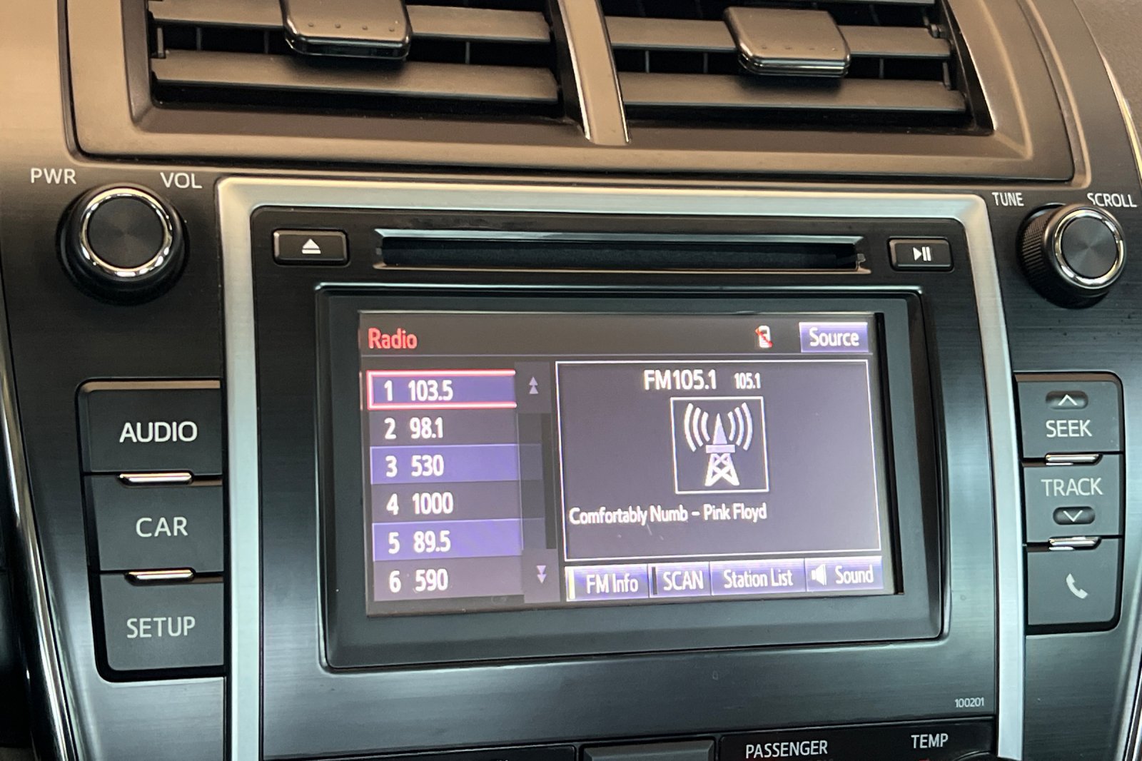 Used 2014 Toyota Camry LE FWD image 18