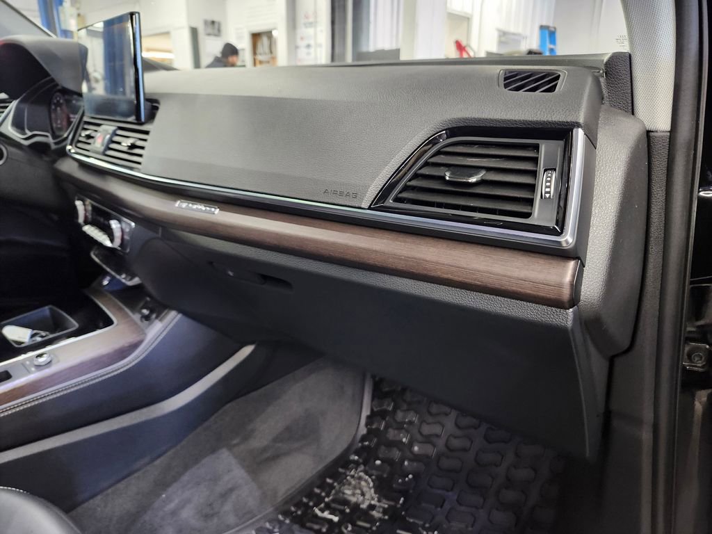 Used 2023 Audi Q5 2.0T Premium Plus w/ Premium Plus Package image 15