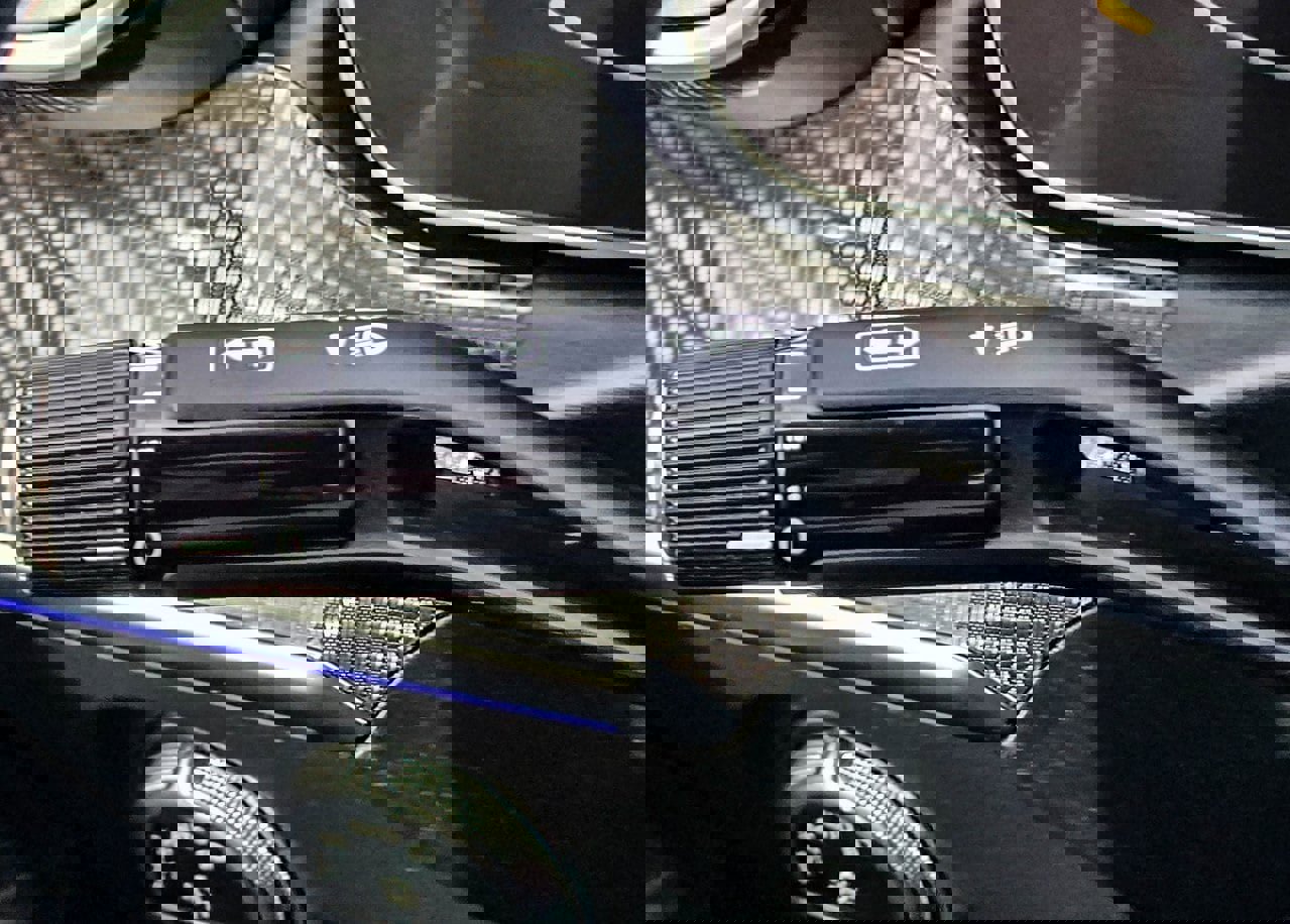 Used 2023 Mercedes-Benz C 300 4MATIC Sedan image 21