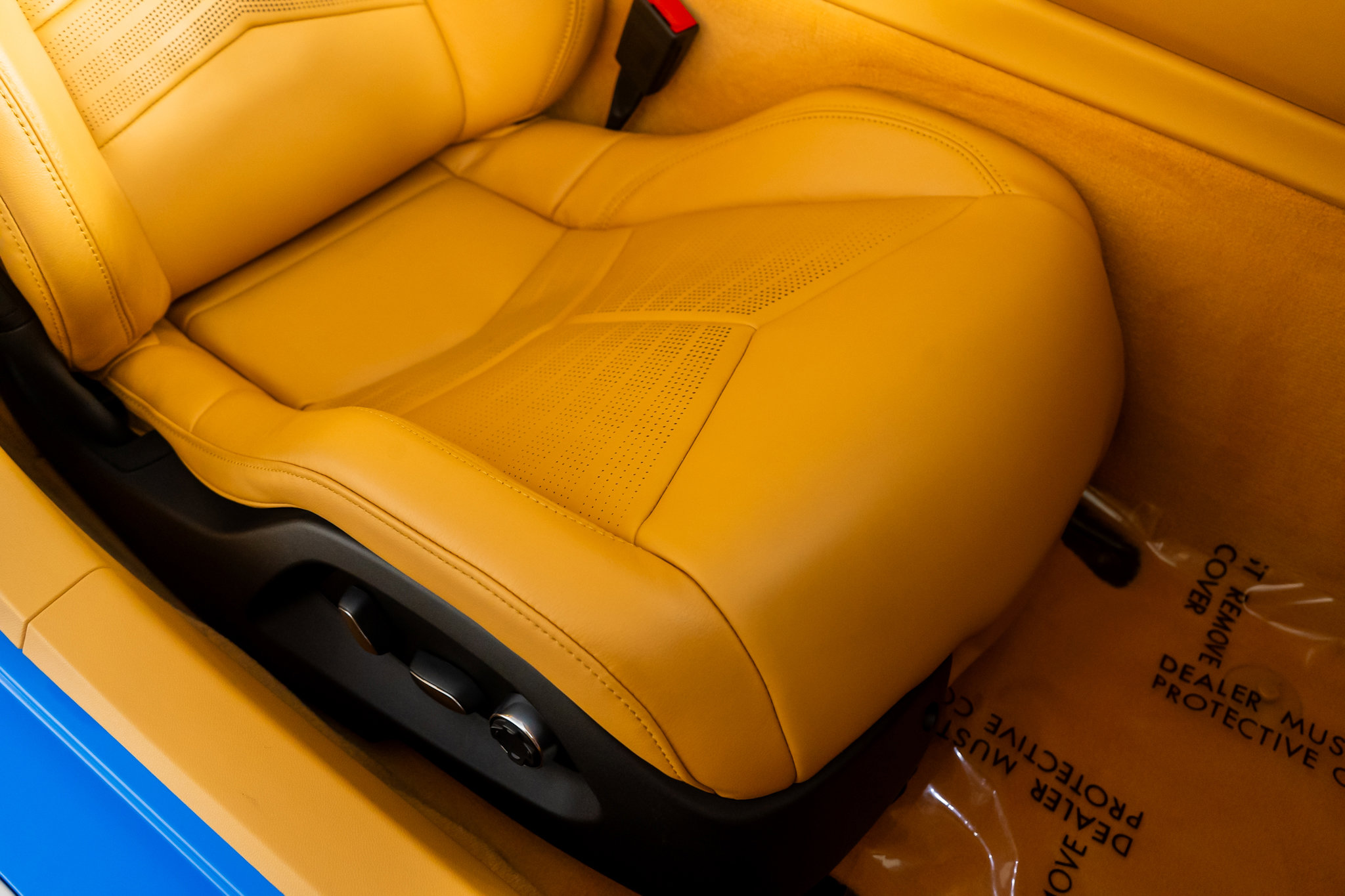 Used 2020 Chevrolet Corvette Stingray Premium Cpe w/ 3LT image 31