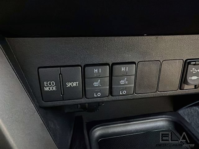 Used 2018 Toyota RAV4 Limited FWD image 22