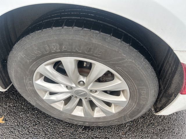 Used 2018 Chrysler Pacifica Touring-L image 13