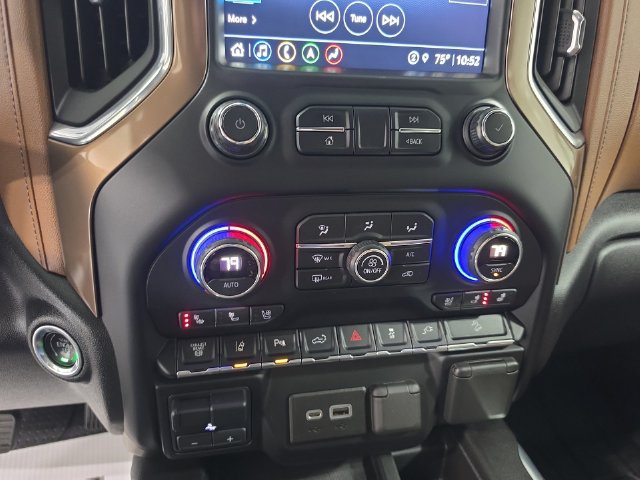 Used 2021 Chevrolet Silverado 3500 High Country w/ Z71 Off-Road Package AWD/4WD image 15