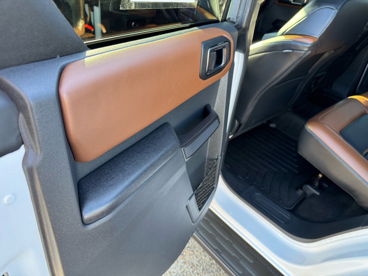 Used 2024 Ford Bronco Outer Banks w/ Sasquatch Package image 38