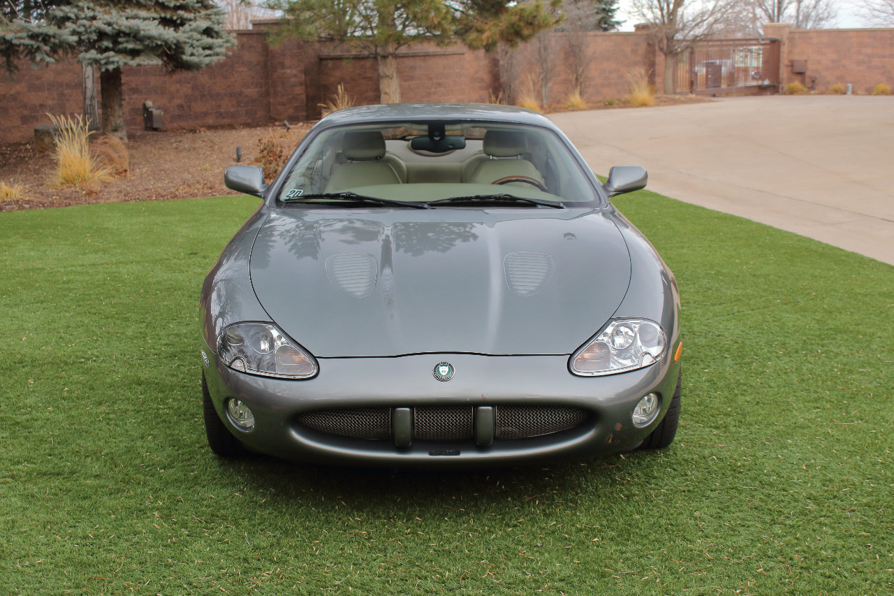 Used 2003 Jaguar XK8 Coupe image 3
