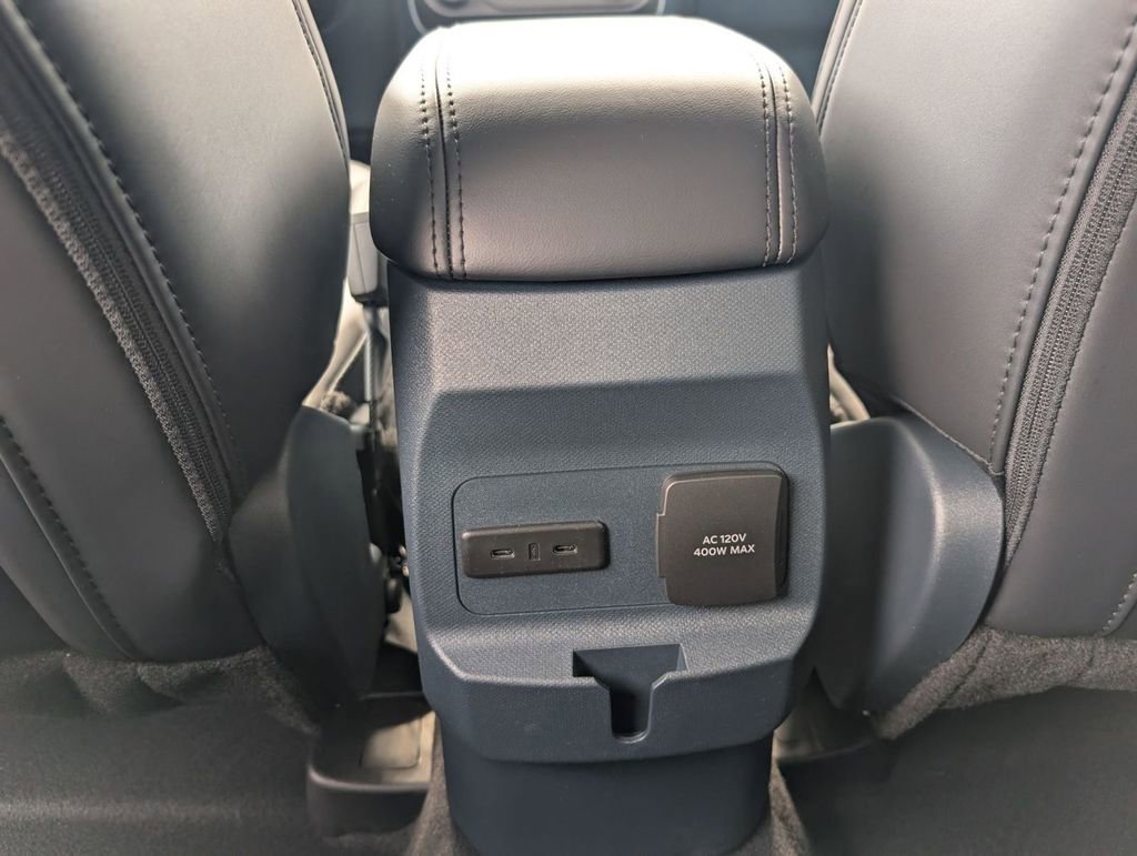 New 2026 Ford Maverick Lariat w/ Black Appearance Package image 44