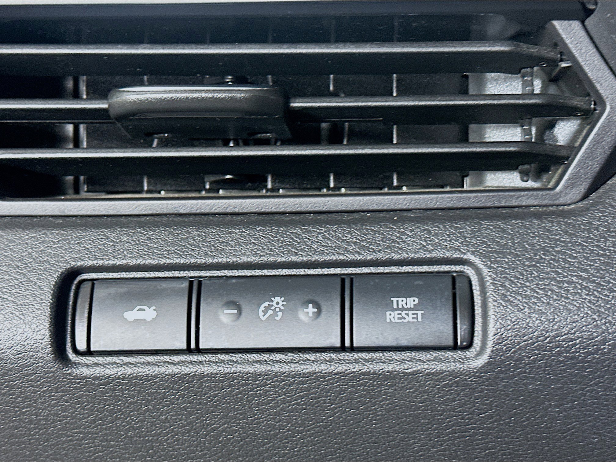 Used 2023 Nissan Altima 2.5 SV image 16