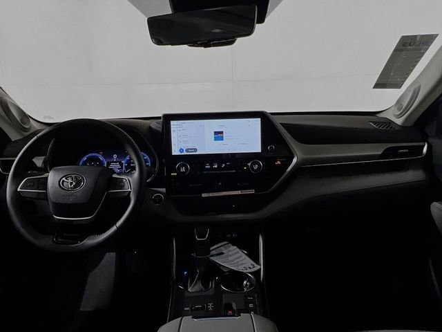 New 2026 Toyota Highlander Platinum image 27