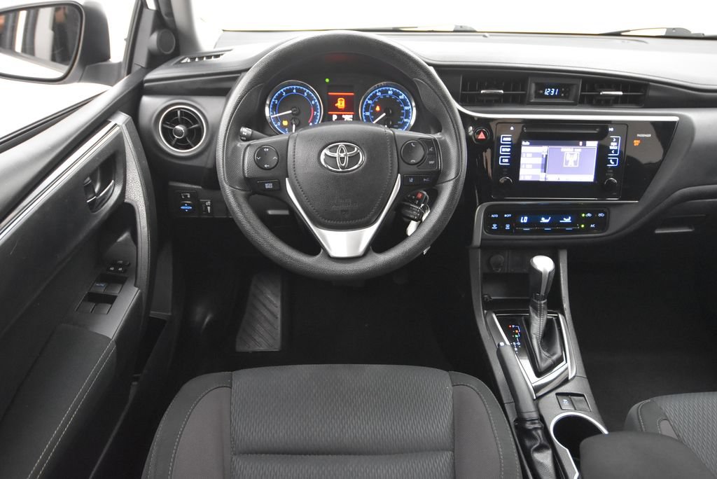 Used 2017 Toyota Corolla LE FWD image 27