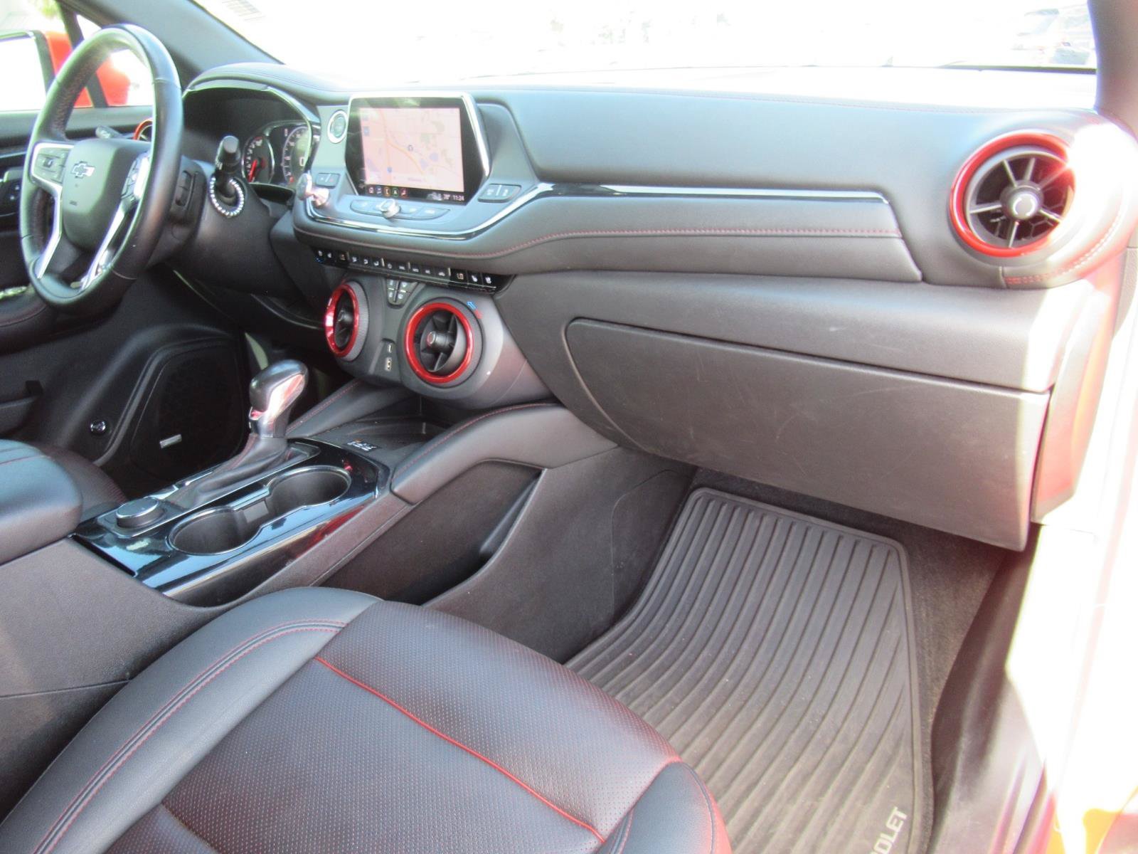 Used 2022 Chevrolet Blazer RS w/ Enhanced Convenience Package FWD image 11