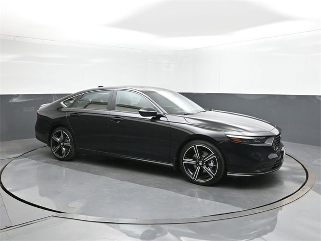 Used 2025 Honda Accord Sport image 17