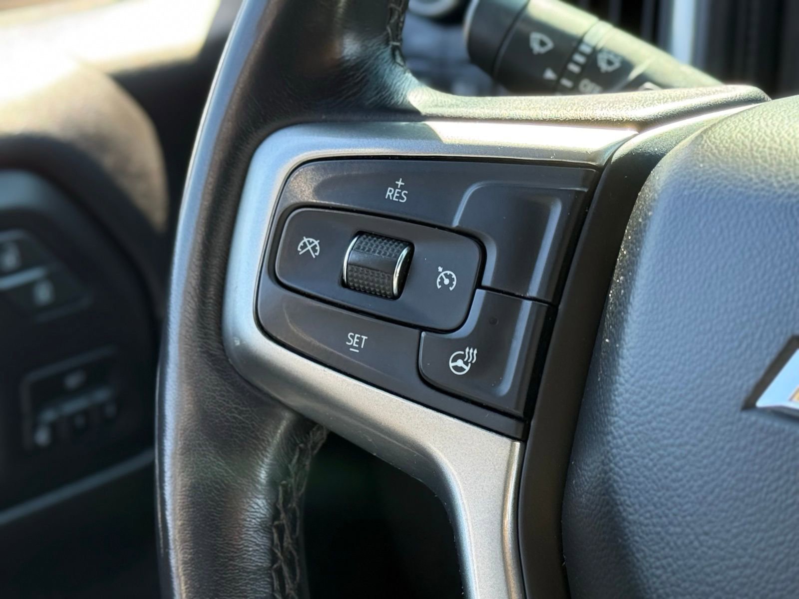Used 2020 Chevrolet Silverado 1500 LTZ w/ LTZ Plus Package AWD/4WD image 28