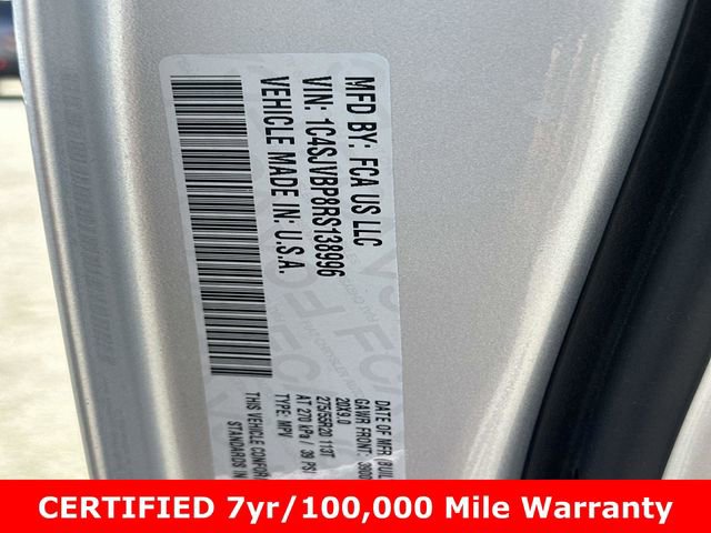 Certified 2024 Jeep Wagoneer Series II w/ Flexible Seating Group image 30