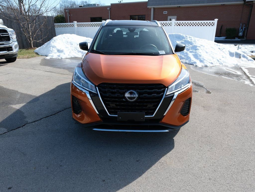 Used 2023 Nissan Kicks SV image 12