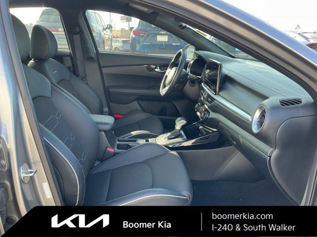 Certified 2024 Kia Forte GT-Line image 11