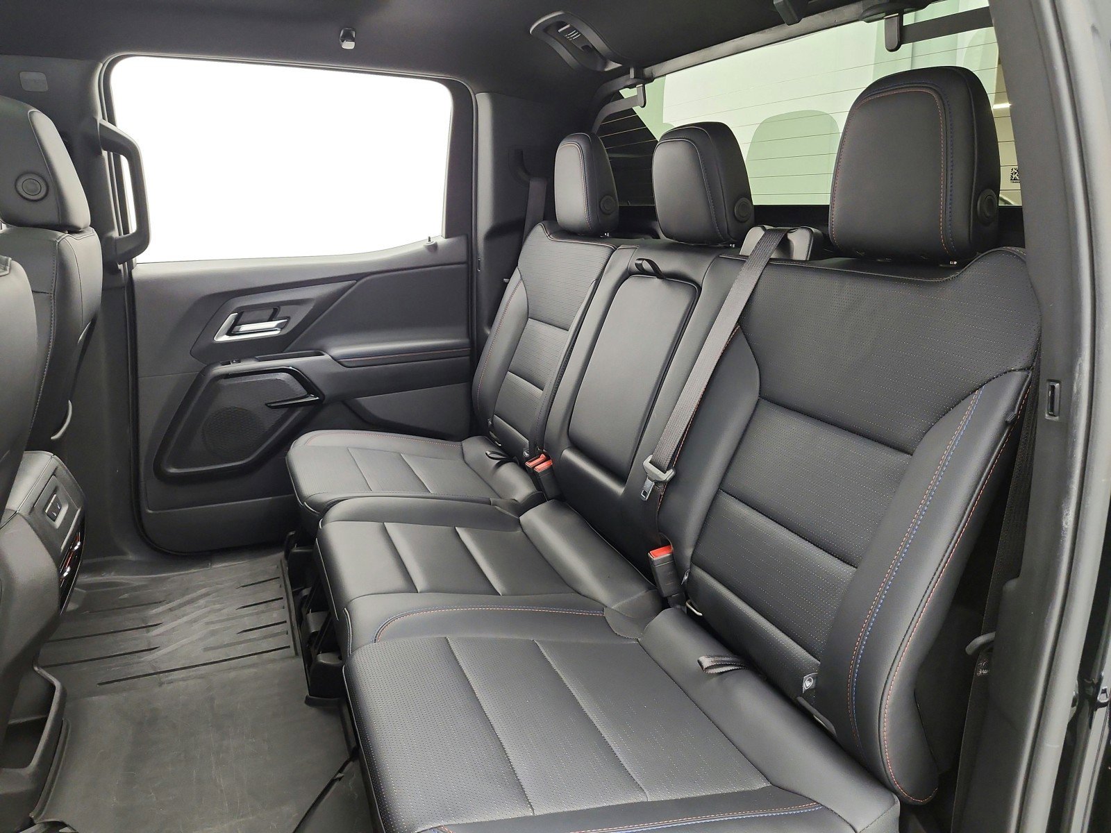 Used 2025 Chevrolet Silverado EV RST image 15