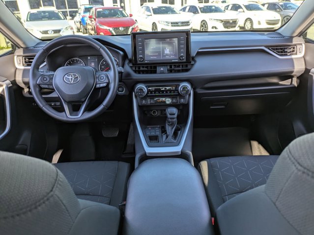 Used 2021 Toyota RAV4 XLE image 17