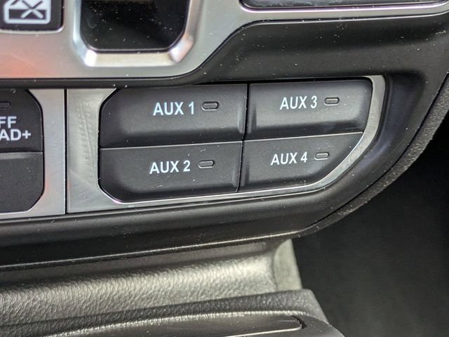 Used 2026 Jeep Gladiator Mojave AWD/4WD image 29