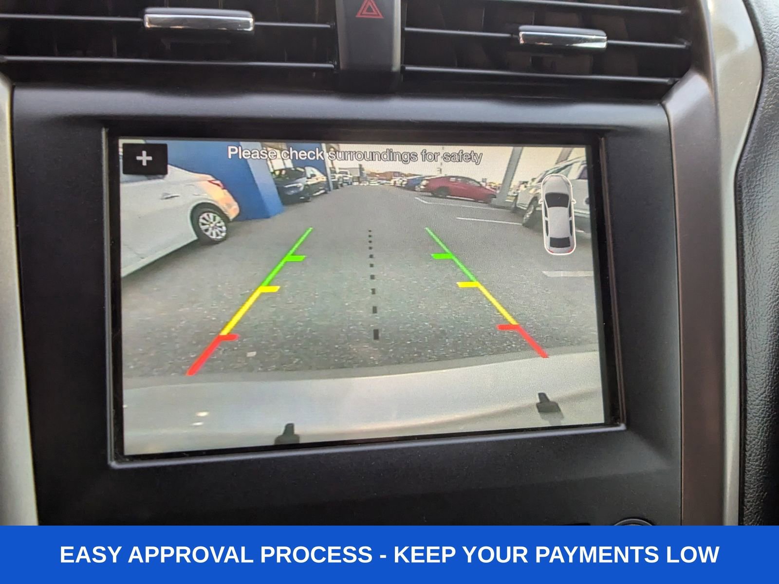 Used 2017 Ford Fusion SE w/ Fusion SE Technology Package image 26