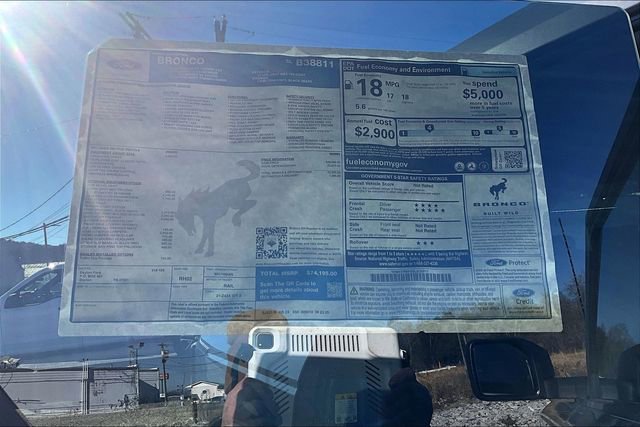 New 2025 Ford Bronco Badlands image 14