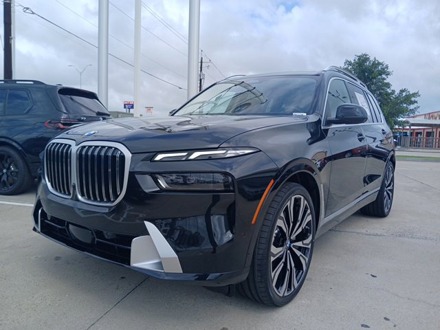New 2027 BMW X7 xDrive40i w/ Premium Package AWD/4WD image 3