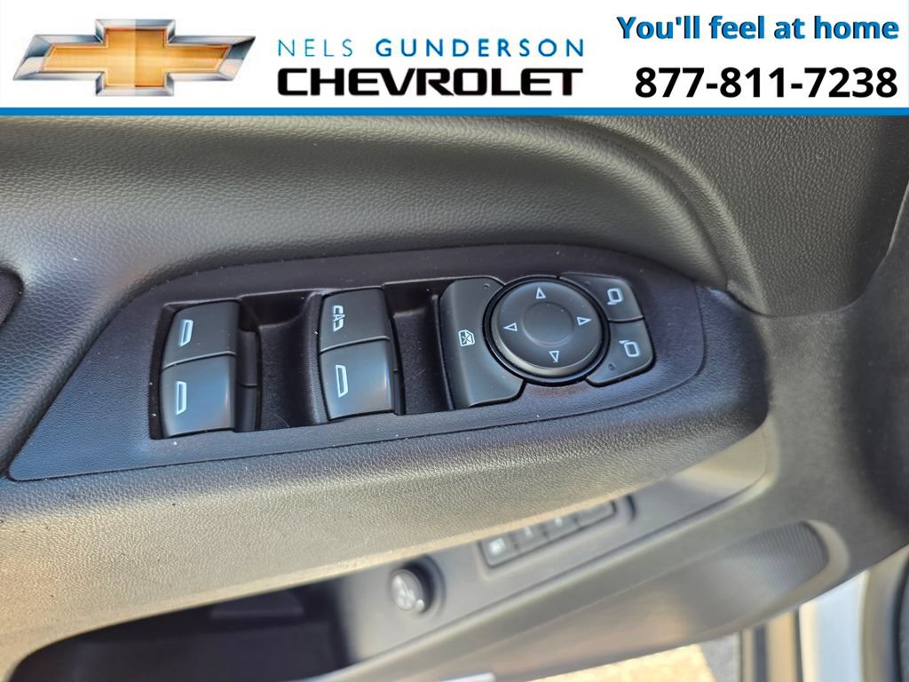 Used 2018 Chevrolet Equinox Premier AWD/4WD image 19