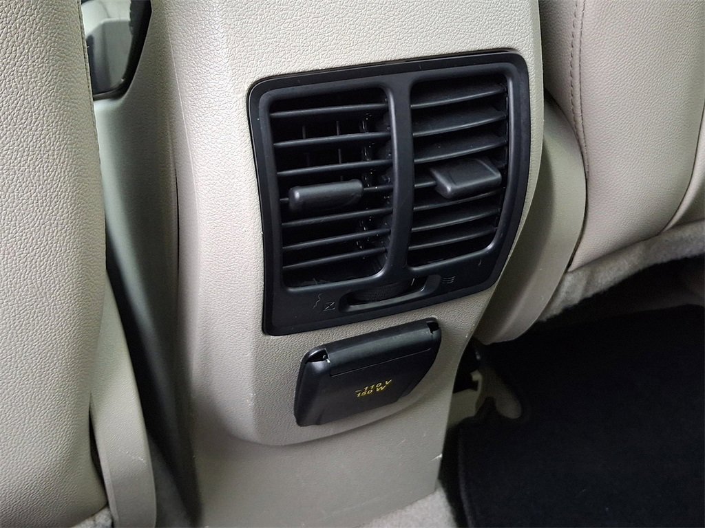 Used 2016 Ford Escape Titanium w/ Equipment Group 301A image 11