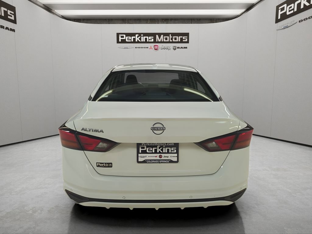 Used 2025 Nissan Altima 2.5 SV image 4