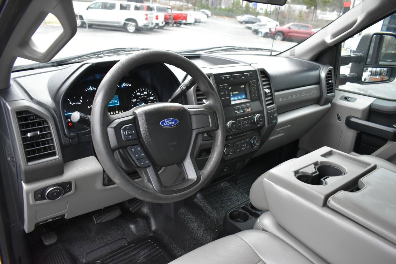 Used 2018 Ford F250 XL w/ Power Equipment Group image 10
