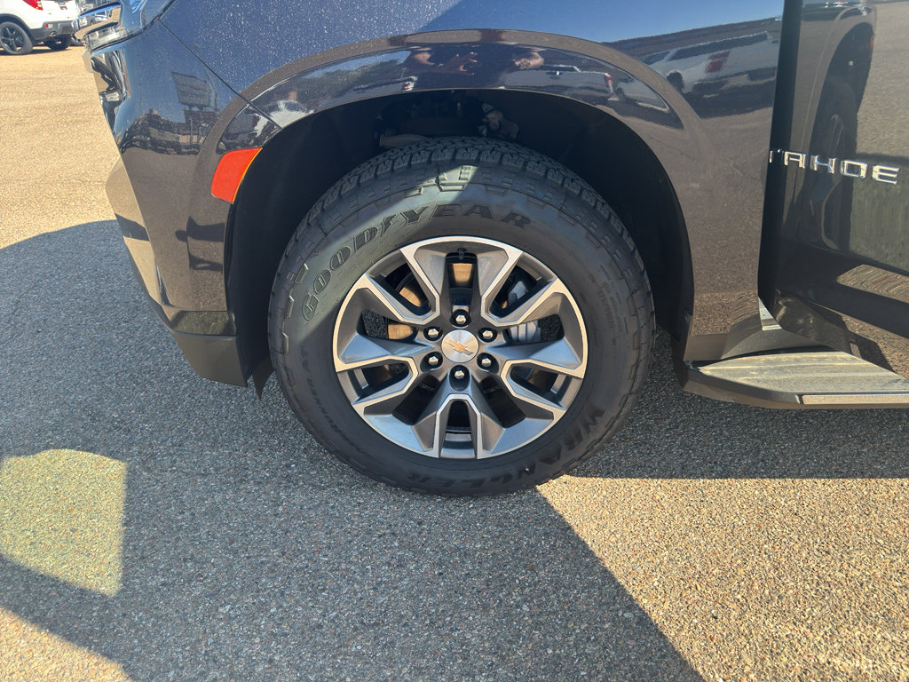 Used 2024 Chevrolet Tahoe LT w/ Luxury Package image 20