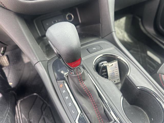 Used 2023 Chevrolet Equinox RS w/ LPO, Floor Liner Package image 19