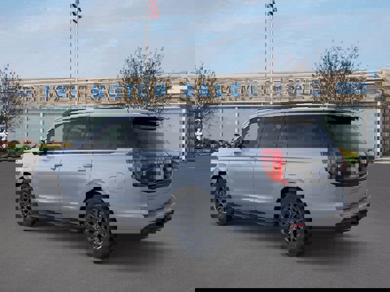 New 2026 Ford Expedition Active image 4