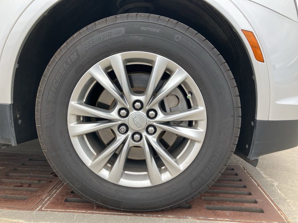 Used 2020 Cadillac XT5 Premium Luxury w/ LPO, Floor Liner Package image 10