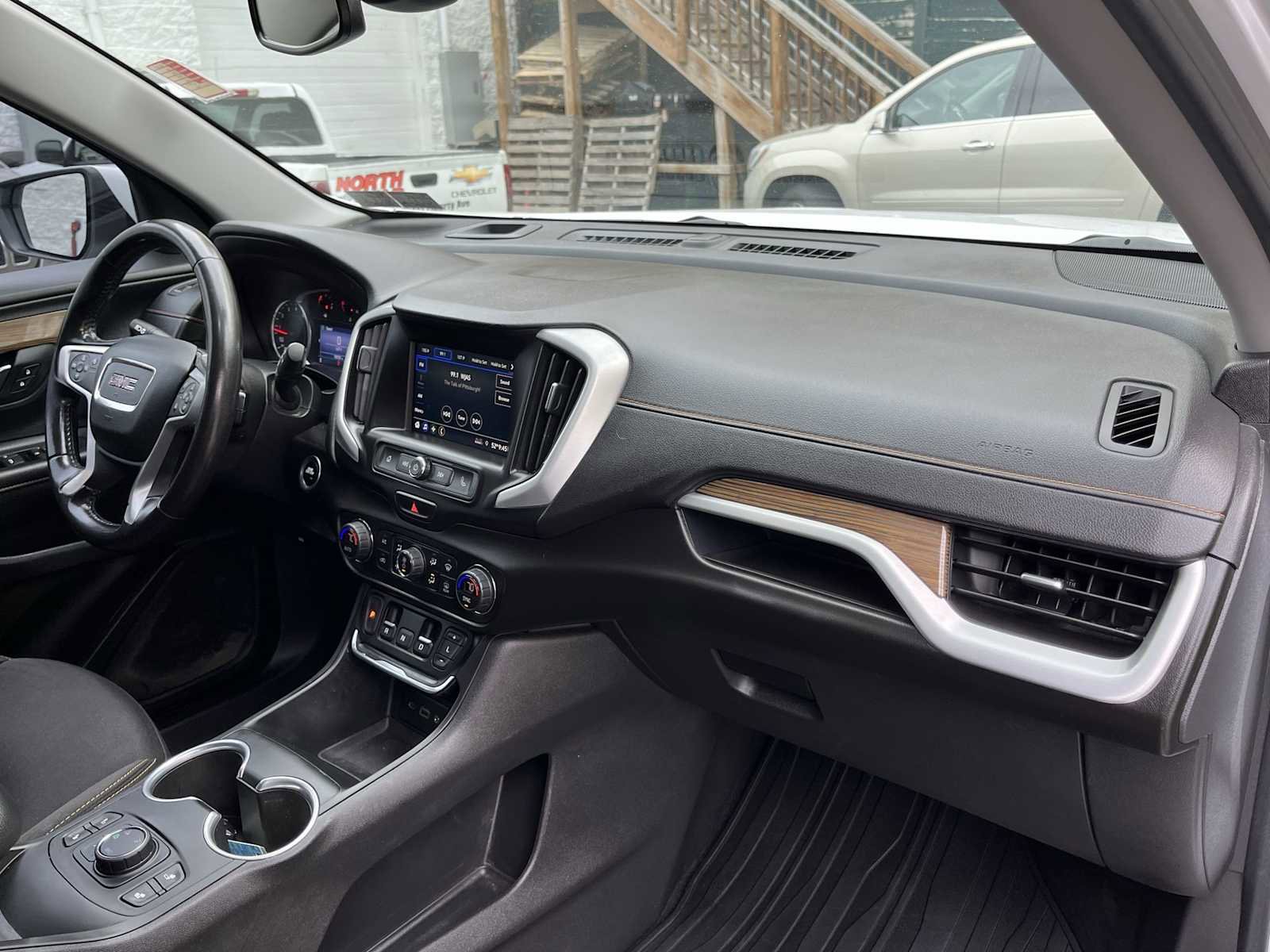 Certified 2020 GMC Terrain SLE w/ Driver Convenience Package image 27